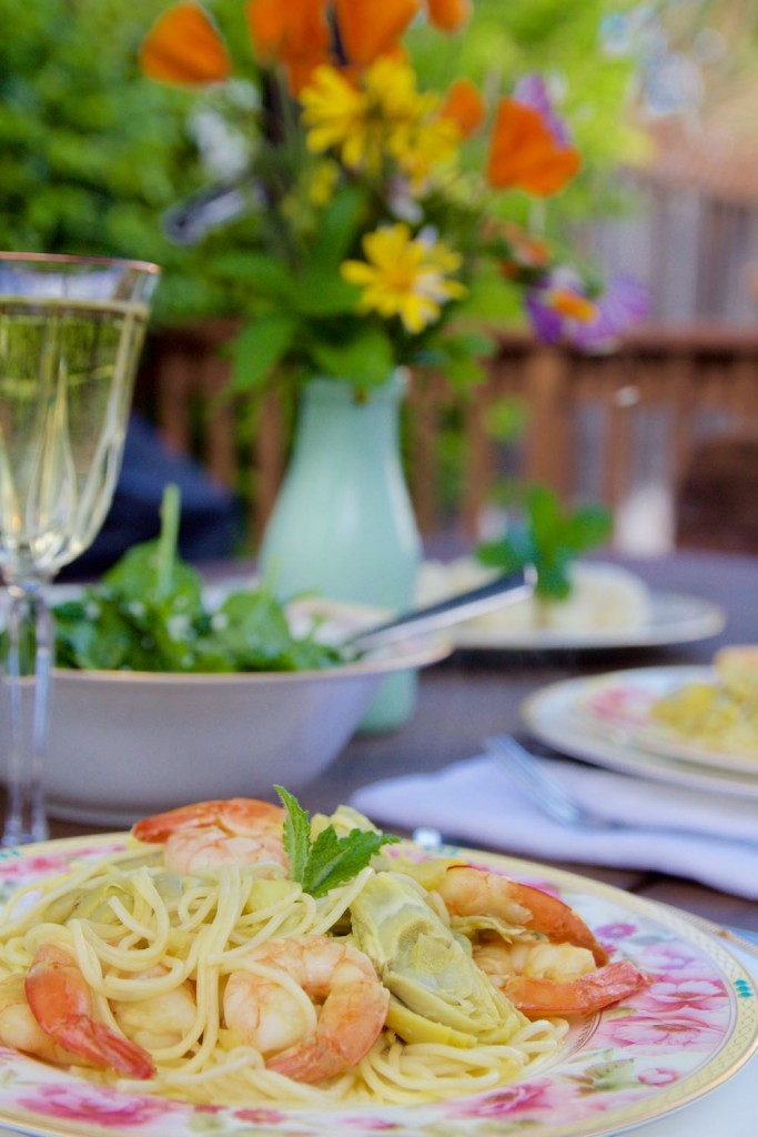 Spaghetti with Shrimp, Saffron and Artichokes