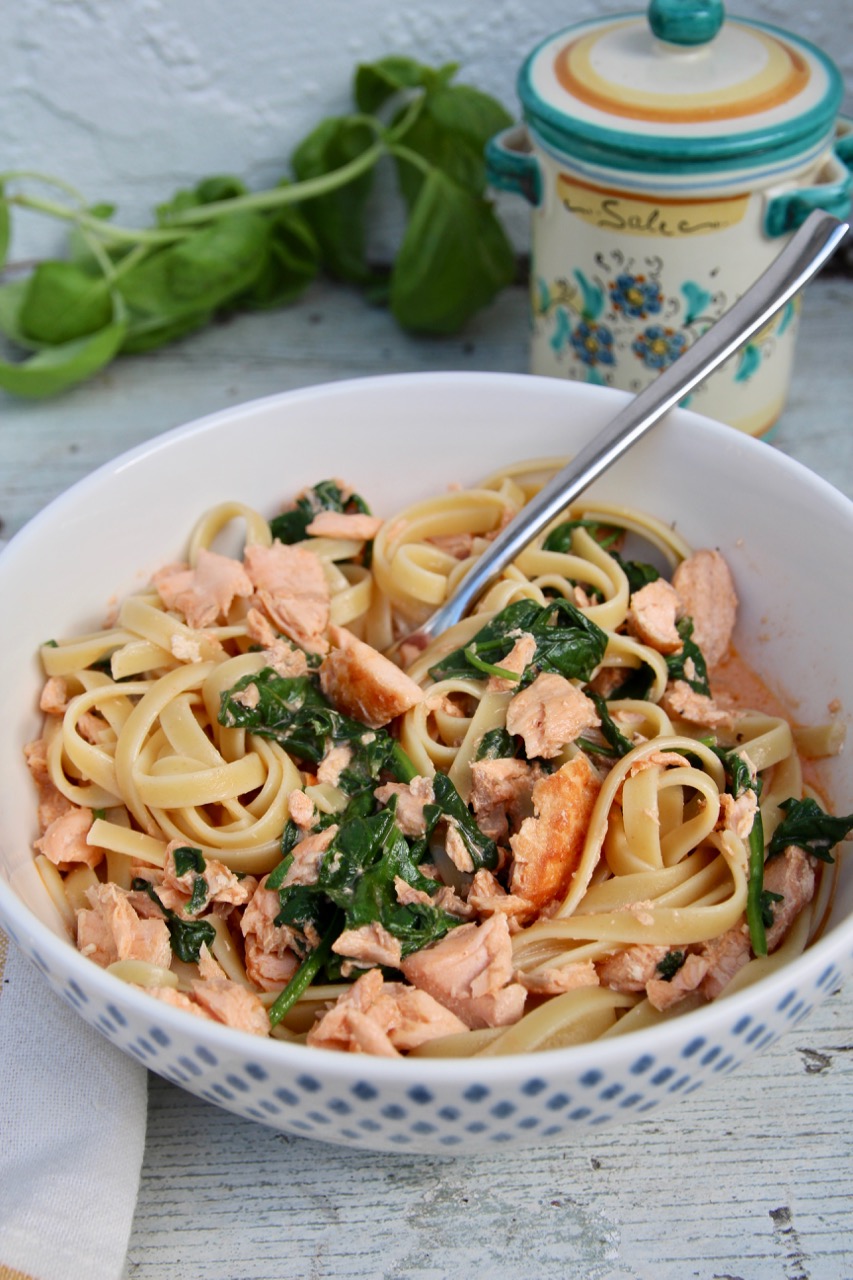 salmon spinach and tomato pasta recipe